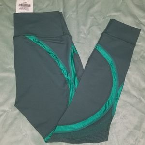 BRAND NEW FABL LEGGINGS